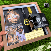 Exclusivo: Quadro de Medalhas Santos Multicampeão 2011 Libertadores e Paulistão Moldura de Madeira 33x33cm + *BRINDE 1x Caneca* - EDIÇÃO LIMITADA