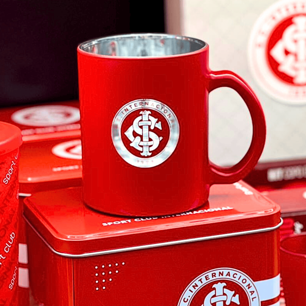 Exclusivo: Tênis Grand Court e VL Court 3.0 Signature Customizado do Inter Colorado + *BRINDE 1x Caneca Oficial* - EDIÇÃO LIMITADA